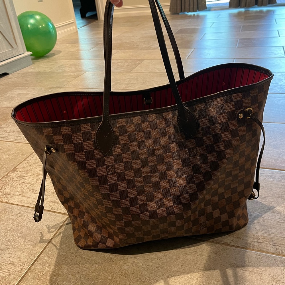 Louis Vuitton neverfull bag!